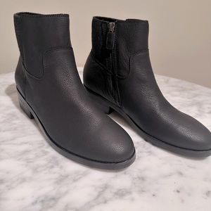 Eileen Fisher, Joyce Leather Boots, Size 8M. BRAND NEW.